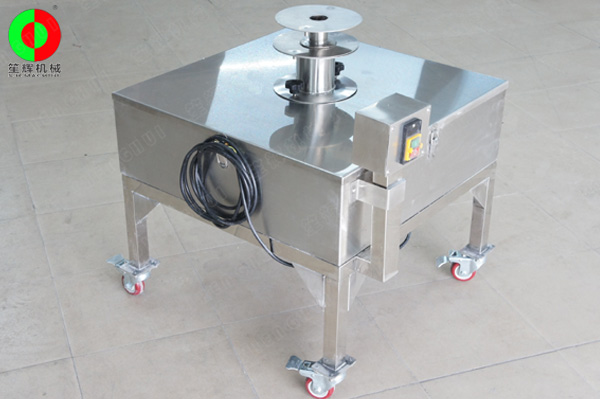 瓜果自動(dòng)分條機(jī)