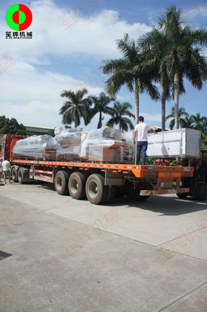 廣西某新建大型食品加工配送中心訂購的大批設備準備裝車駐場！